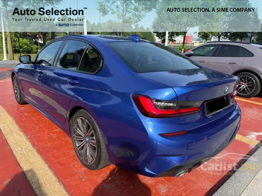 2022 BMW 330e M Sport Sedan