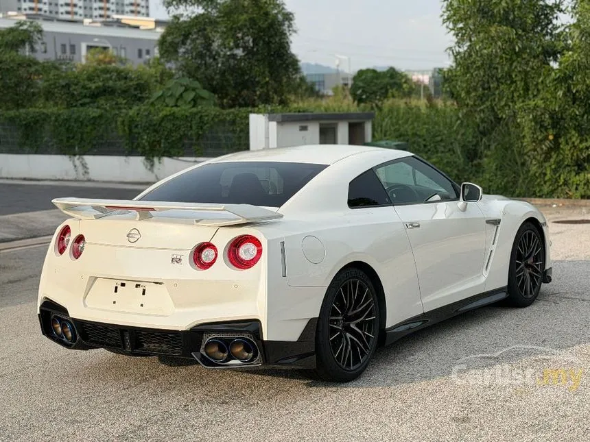 2024 Nissan GT-R Pure Edition Coupe