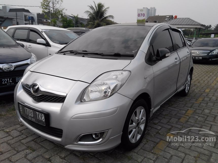 Jual Mobil  Toyota  Yaris  2010 E 1 5 di DKI Jakarta 