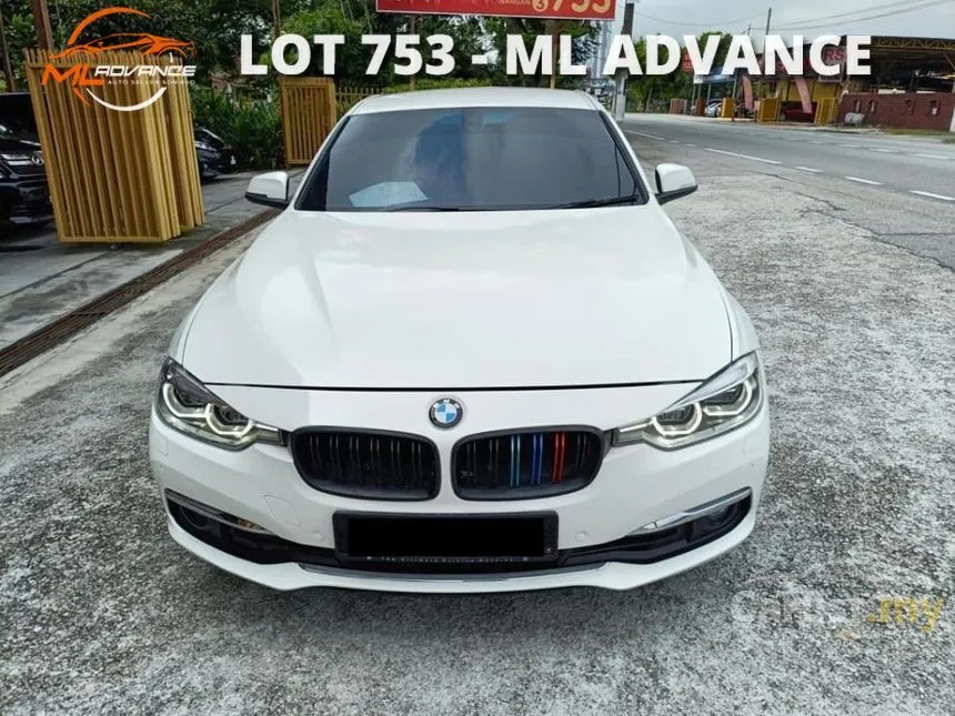 2019 BMW 318i Luxury Sedan