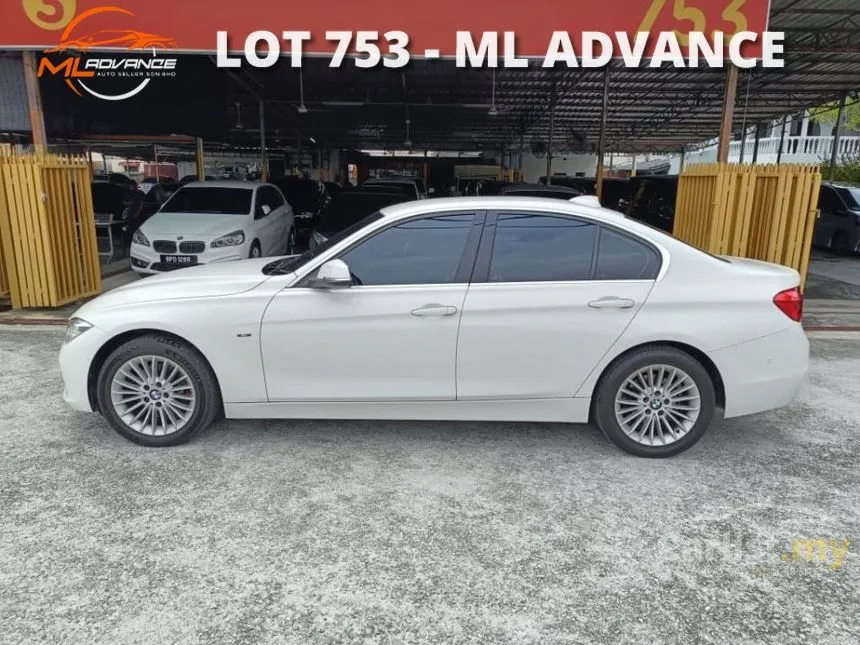 2019 BMW 318i Luxury Sedan