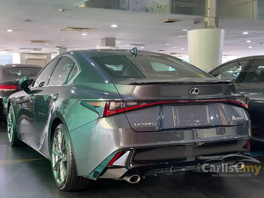 2021 Lexus IS 300 F Sport Sedan