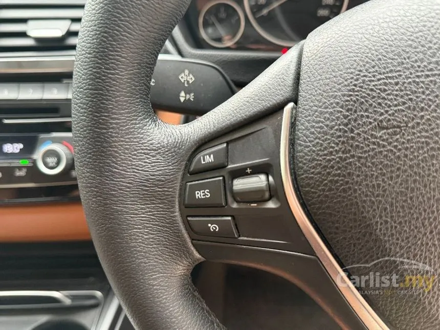 2017 BMW 318i Luxury Sedan