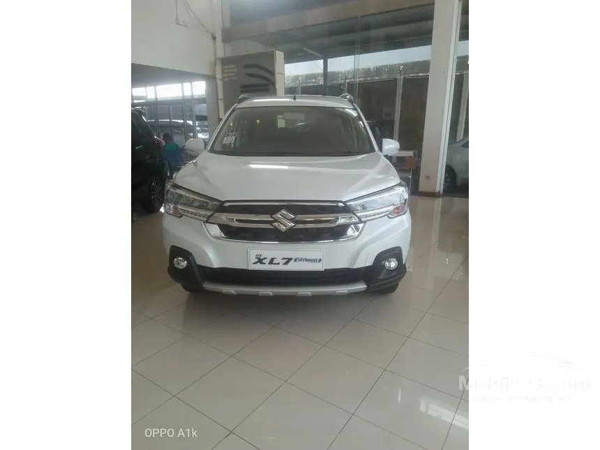 Jual Mobil Suzuki XL7 2024 BETA Hybrid 1.5 di Jawa Barat Automatic Wagon Putih Rp 270.400.000