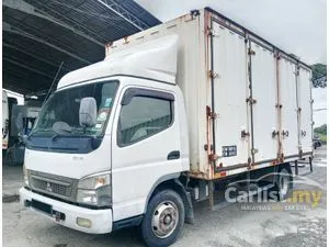 2014 Mitsubishi Fuso 4.6 Lorry