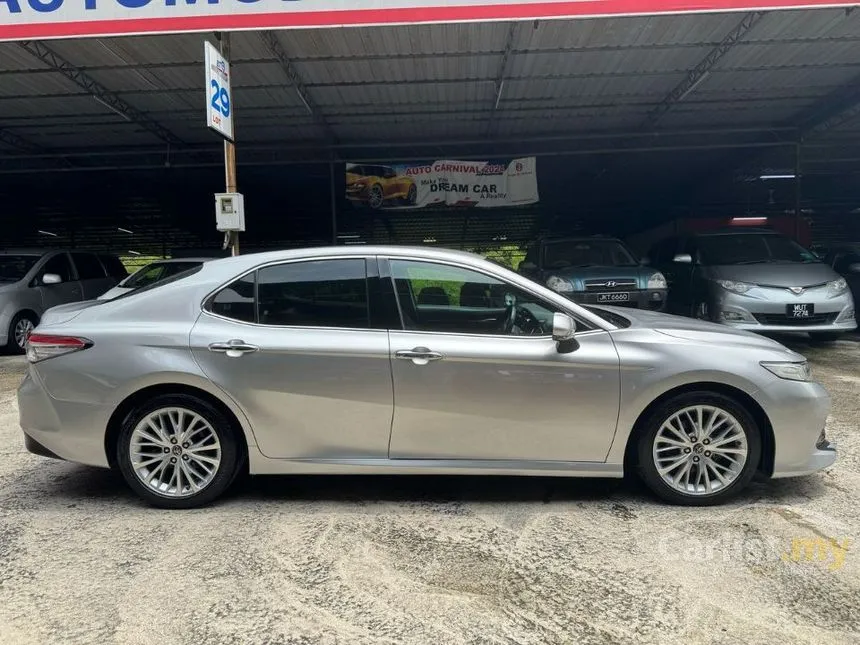 2019 Toyota Camry V Sedan