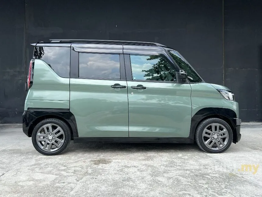 2023 Mitsubishi Delica Mini T Premium Micro car