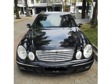 Mercedes Benz E260 W211 thn 2002 Hitam