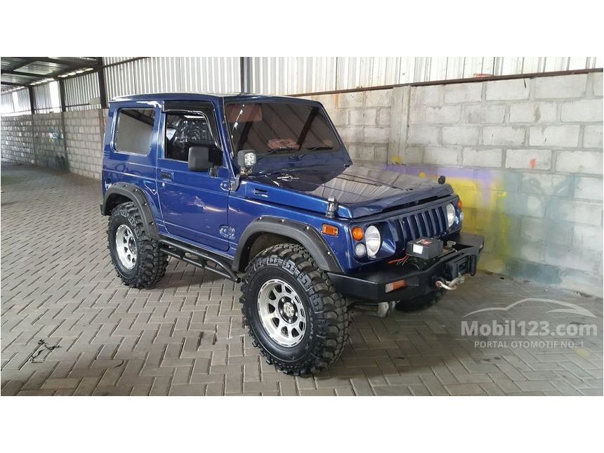 Jual Mobil Suzuki Katana 2001 GX 1.0 di Jawa Timur Manual Jual Mobil Suzuki Katana 2001 GX 1.0 di Jawa Timur Manual