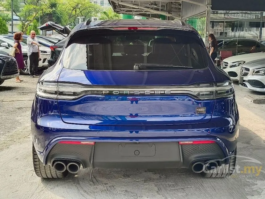 2022 Porsche Macan SUV