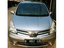 Nissan Grand Livina XV Automatic 2012