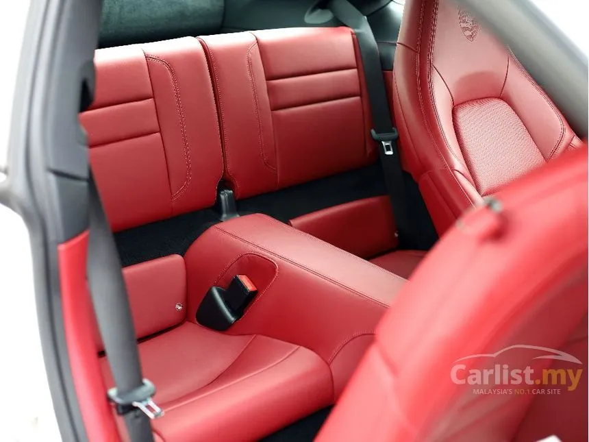 2022 Porsche 911 Carrera 4S Coupe
