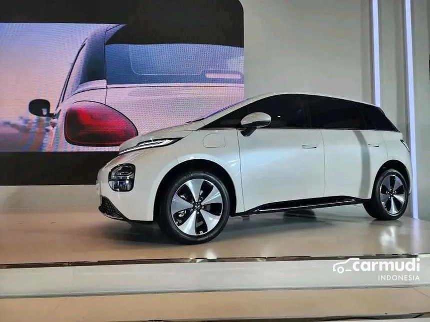 2024 Wuling Cloud EV EV Hatchback