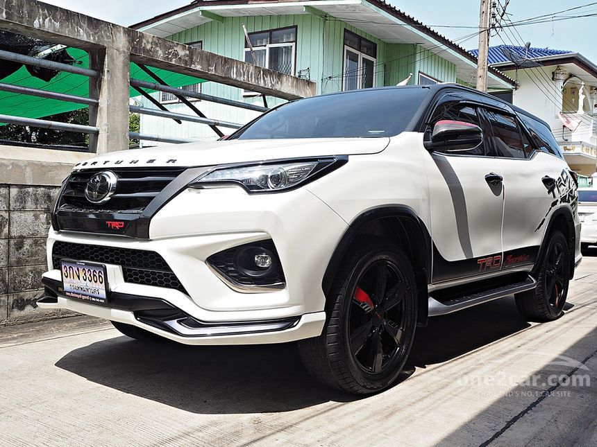 Toyota Fortuner  2022 TRD  Sportivo  2  8 in    