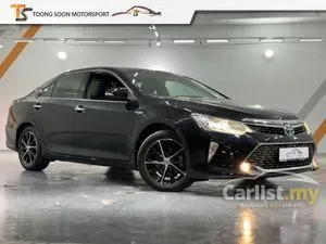 2016 Toyota Camry 2.5 Hybrid Luxury Sedan