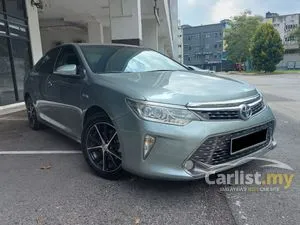 2015 Toyota Camry 2.5 Hybrid Sedan