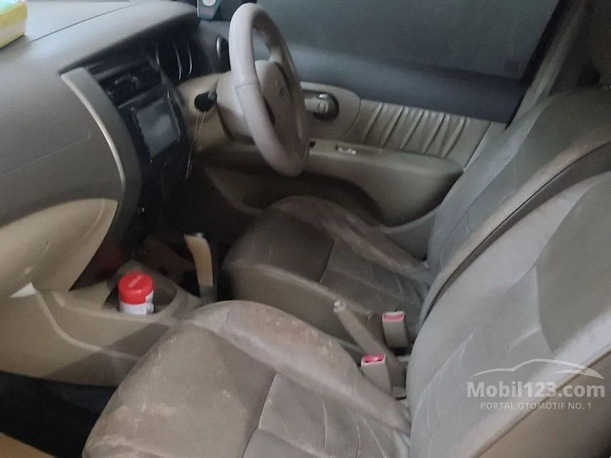 2010 Nissan Grand Livina Ultimate MPV
