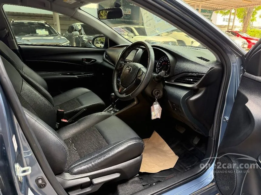 2022 Toyota Yaris Ativ Sport Sedan