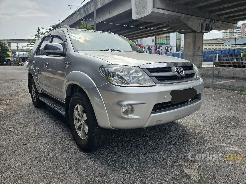 2005 Toyota Fortuner V SUV