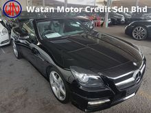 Mercedes-Benz SLK200 AMG Convertible.MOON ROOF,PRICE NO MORE GST,GENUINE YEAR MADE CAN PROVE 14-UNREG,RED SEAT BELT,LED DAYLIGHT,FREE WARRANTY N GIFTS