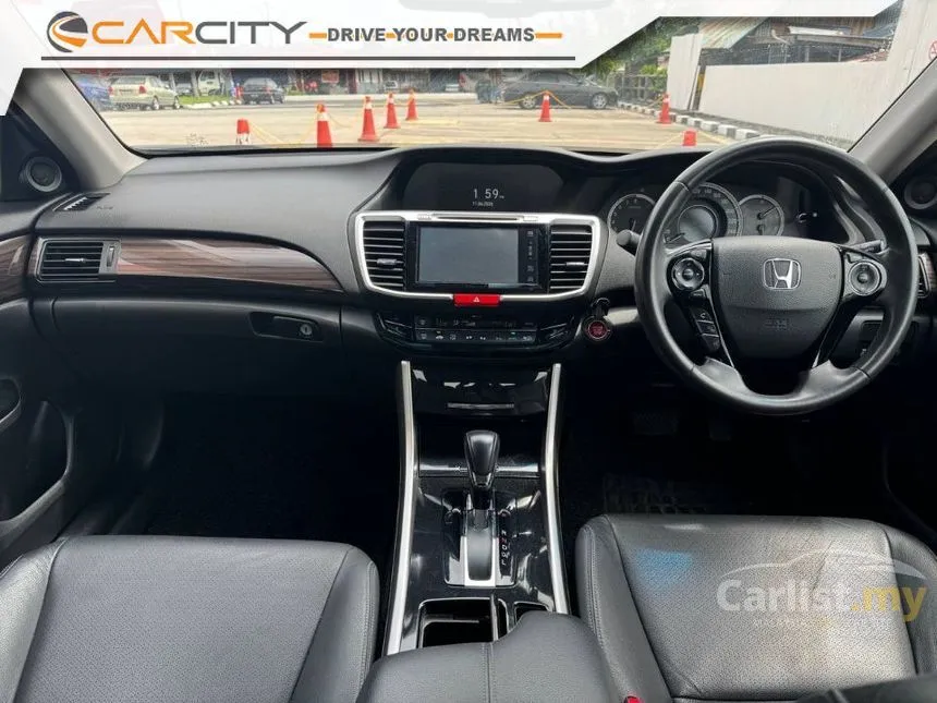 2019 Honda Accord VTi-L Sedan