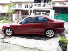 1994 BMW 325i 2.5 Sedan