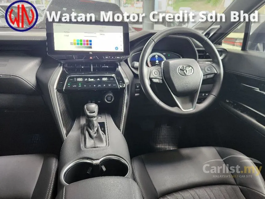 2025 Toyota Harrier Luxury SUV