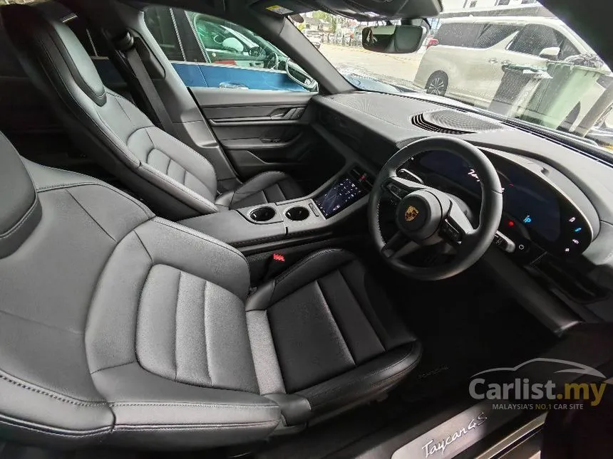 2023 Porsche Taycan 4S Sedan