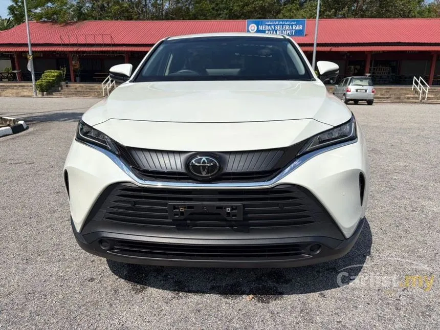 2022 Toyota Harrier S SUV