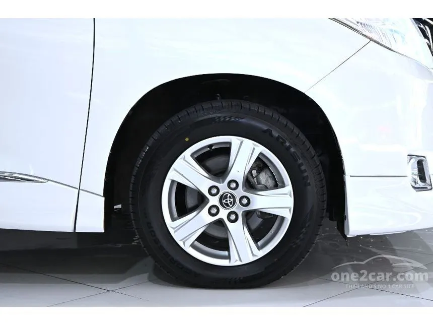 2013 Toyota ALPHARD HV Van