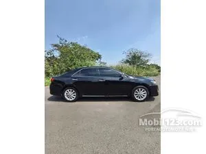 2014 Toyota Camry 2.5 Hybrid Sedan