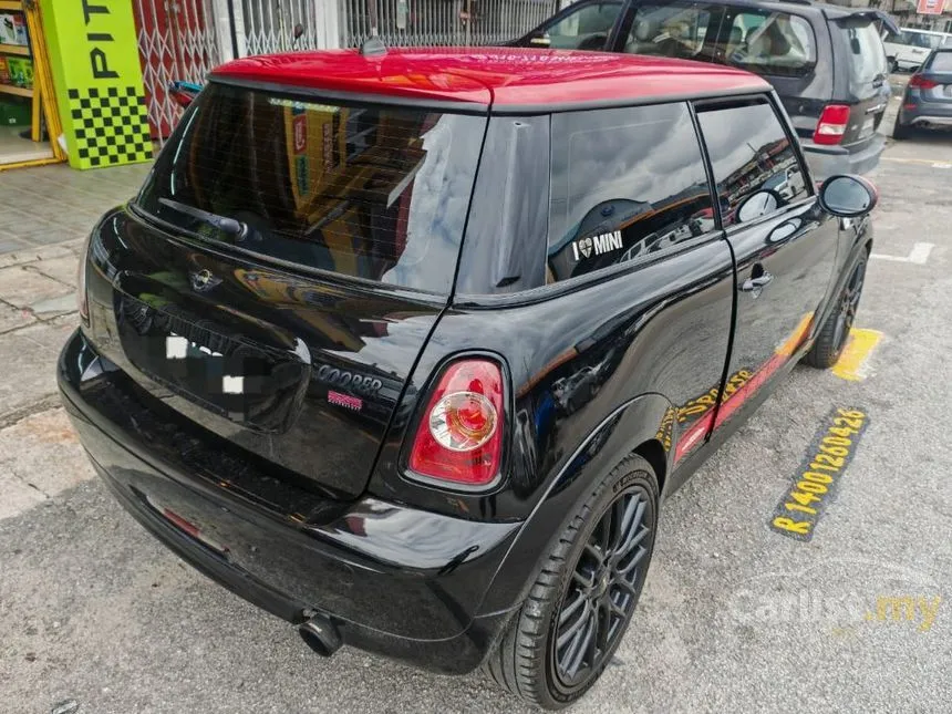 2013 MINI One Hatchback
