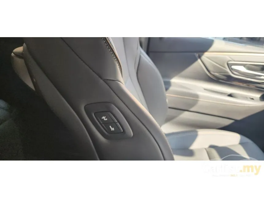 2024 Toyota Alphard Z 7-Seater MPV