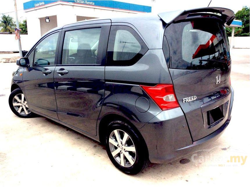 Honda freed 2012 года