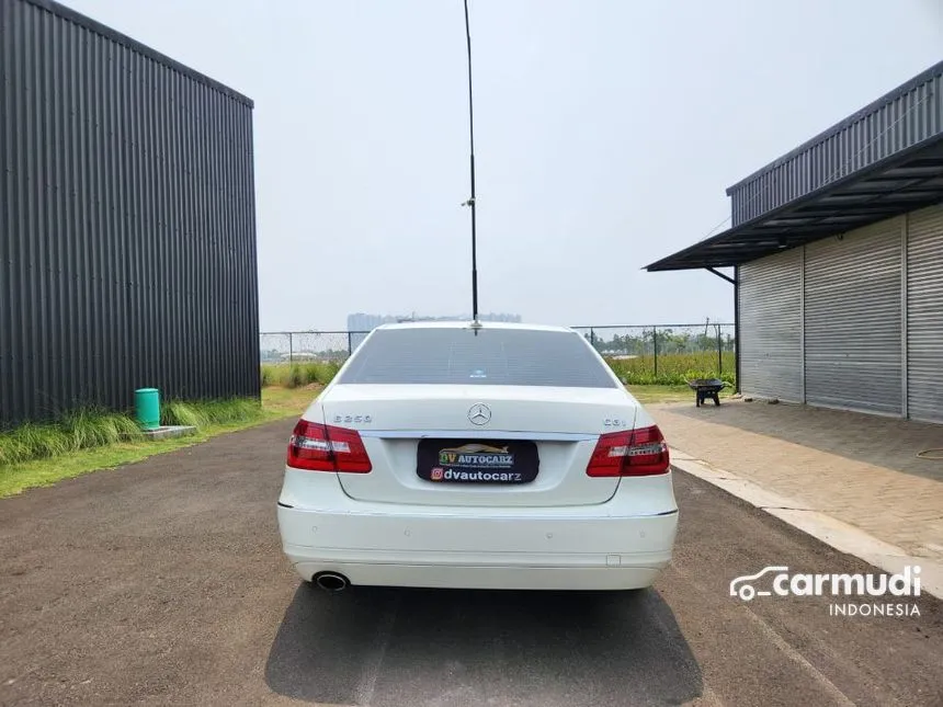 2011 Mercedes-Benz E250 CGI Avantgarde Sedan