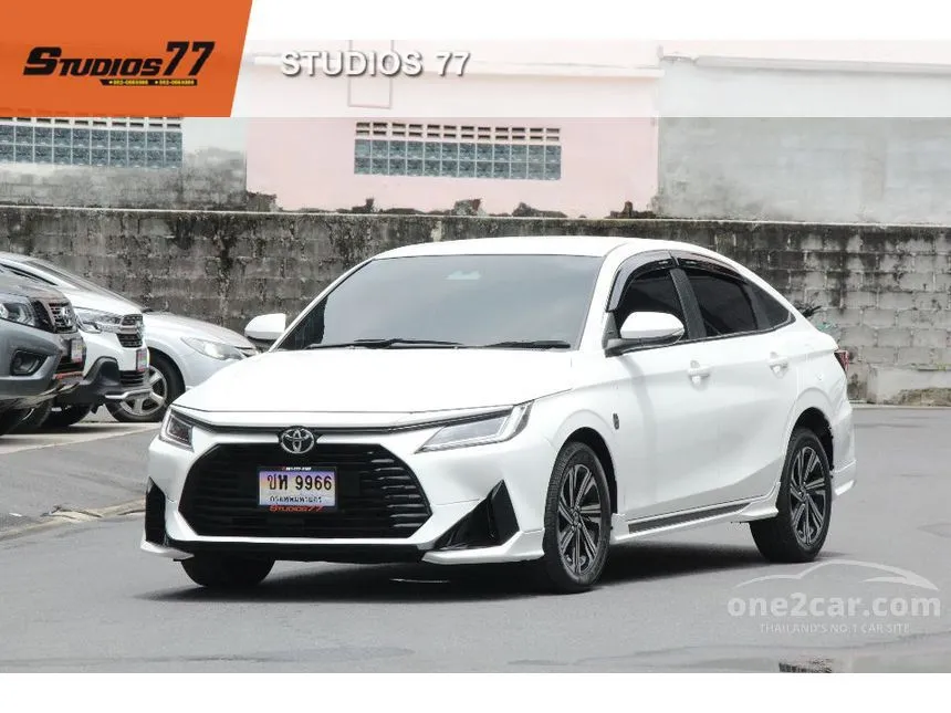 2023 Toyota Yaris Ativ Smart Sedan