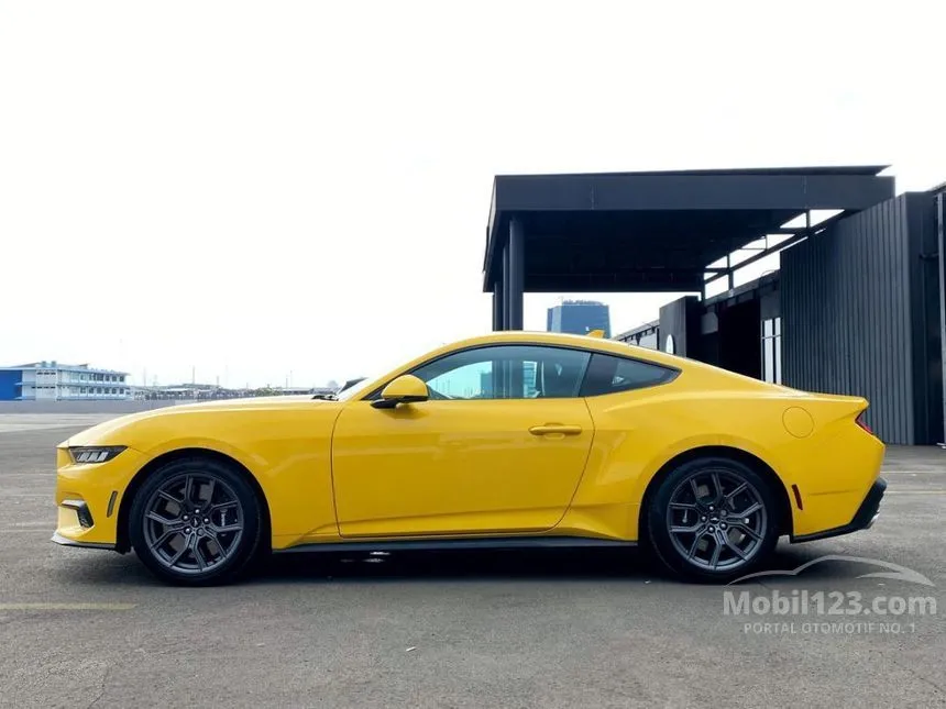 2024 Ford Mustang EcoBoost Fastback