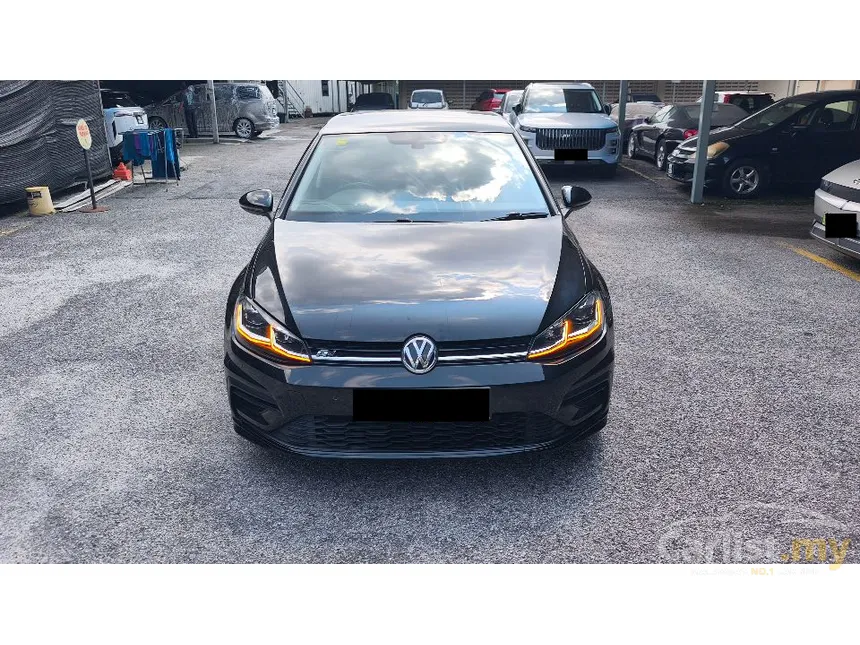 2020 Volkswagen Golf TSI R-Line Hatchback
