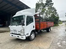 Unregistered Original 21.5 Kaki Isuzu NQR75 PRO Wooden Cargo With Pagar & Canvas For Sell ( Ready Stock )