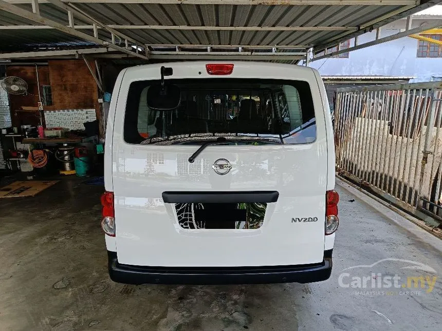 2013 Nissan NV200 Semi Panel Van