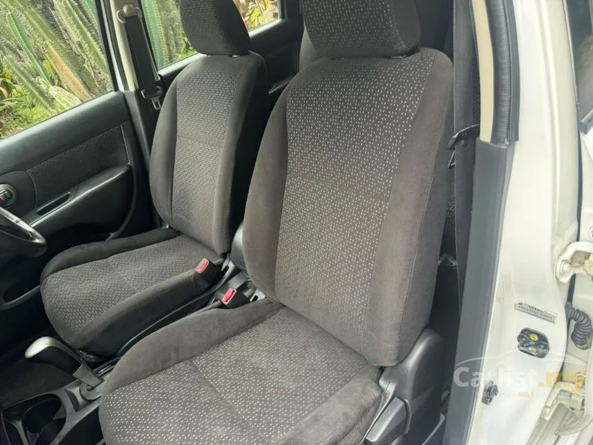 2013 Nissan Grand Livina ST-L Comfort MPV