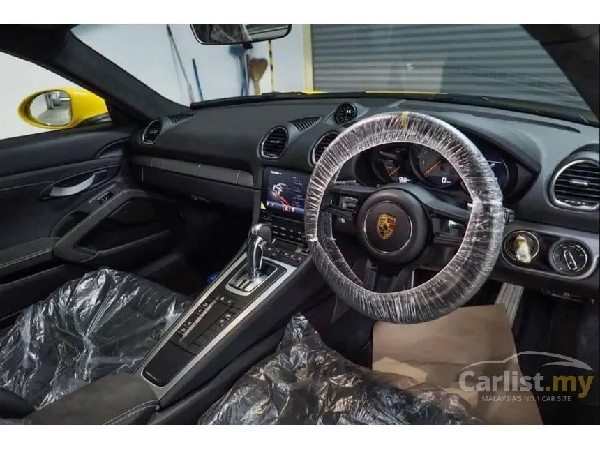 2021 Porsche 718 Cayman GT4 Coupe