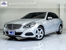 2013 Mercedes-Benz E200 2.0 W212 (ปี 10-16) Executive Sedan AT