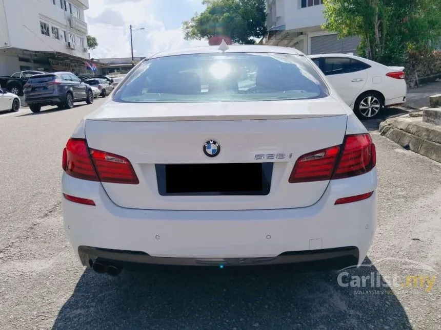 2011 BMW 528i Sedan