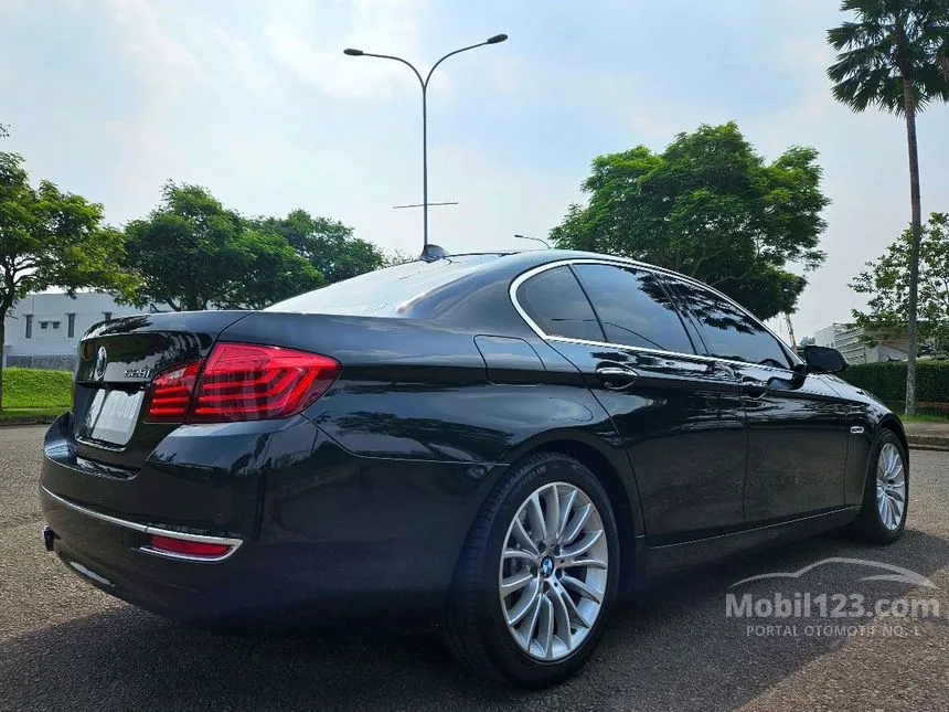 2015 BMW 528i Luxury Sedan