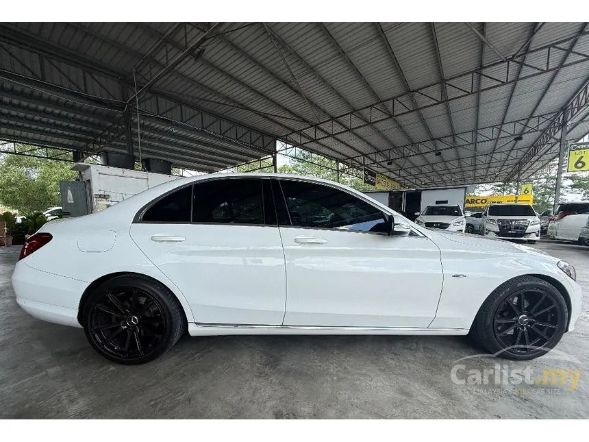 2016 Mercedes-Benz C200 Avantgarde Sedan