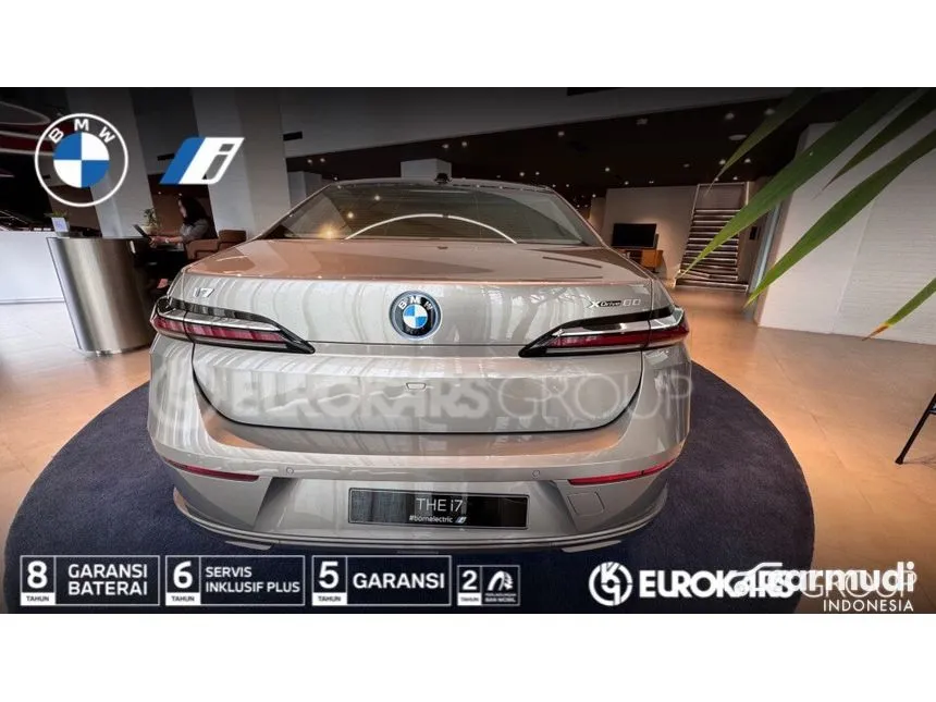 2024 BMW i7 xDrive60 Gran Lusso Sedan