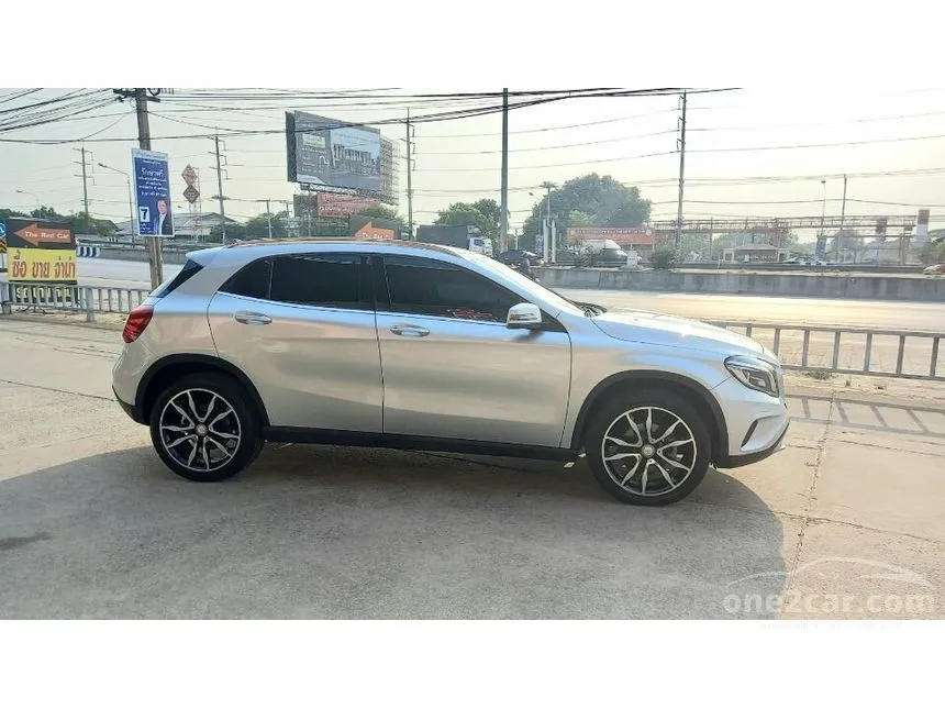 2015 Mercedes-Benz GLA200 Urban SUV