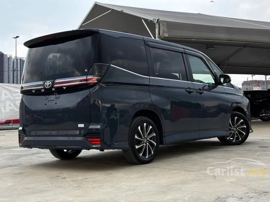 2023 Toyota Voxy S-Z MPV