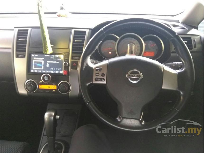 2011 Nissan Latio Comfort Hatchback